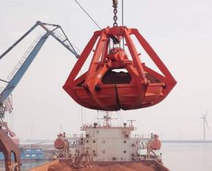 抓斗操作人員要注意什么